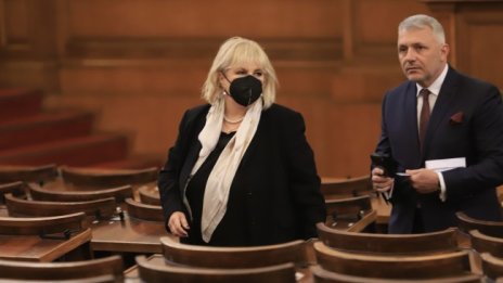 Първан Симеонов: Обществото иска правителство, но е скептично