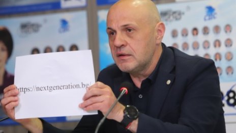Дончев: Управляващите не предлагат алтернатива, само критикуват
