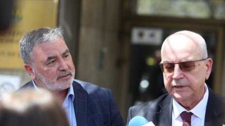 Ваксината на "Янсен" остава на склад, чакат се 2 нови становища