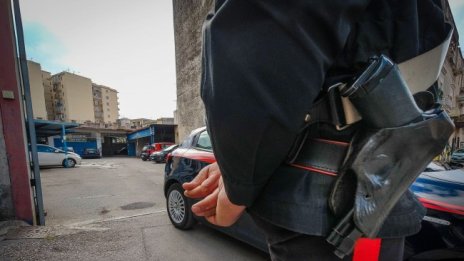 Двама мъже нападнали ваксинационен център в Италия