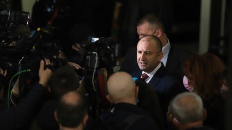 Румен Радев ще проведе днес консултации с партиите за членовете на ЦИК