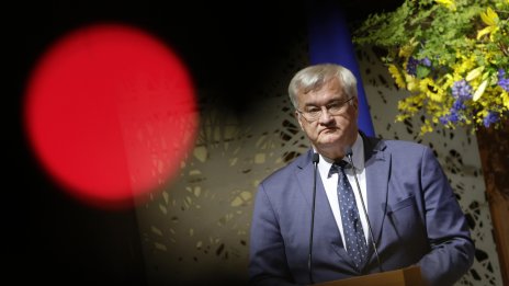Украйна предлага диалог с Полша за историческите спорове, Туск настоява за признаване на истината