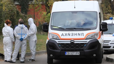 677 души са новите заразени с коронавирус, съществен скок при починалите