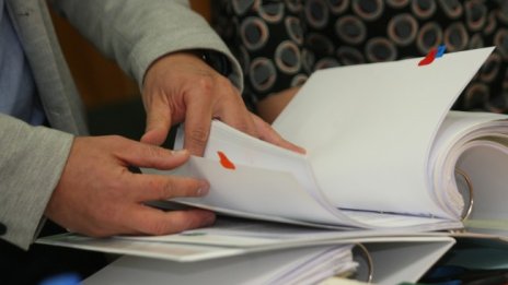 Янев назначи двама зам.-министри, заемали постовете и преди