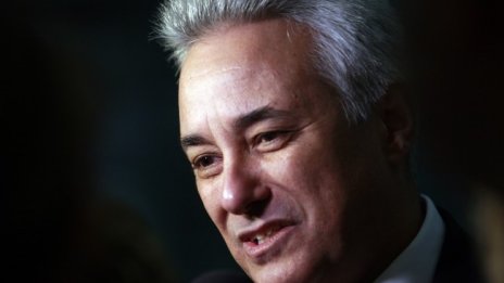 Марин Райков: Не е вярно, че се цели по-малко секции във Великобритания