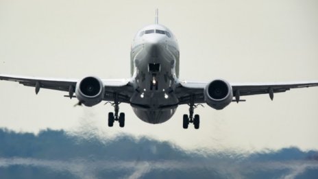 Полет на Austria Airlines, заобикалящ Беларус, не бе приет в Москва