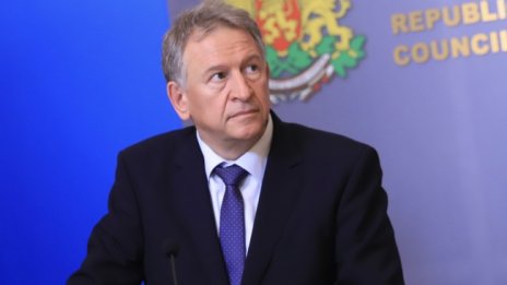 Кацаров: Шансът да избегнем нов пик на вируса е ваксинацията