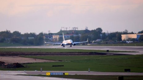 Беларуски самолети няма да могат да кацат на летища в ЕС