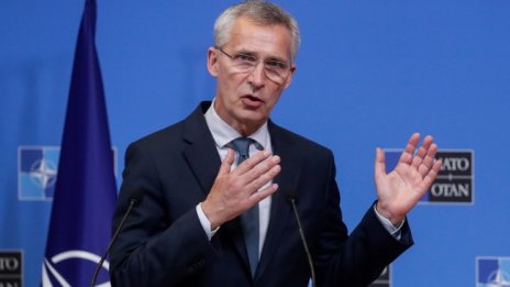 НАТО следи с безпокойство близките отношения между Москва и Минск