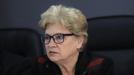 Комитова: Ще изплатим пари, след като се поправят грешките