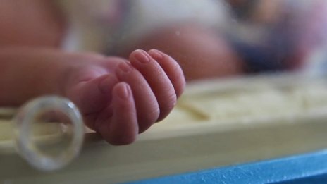 Рекорд: Жена от ЮАР роди 10 близнаци