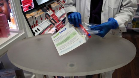В Гърция заплашват служители с уволнение, ако не се ваксинират