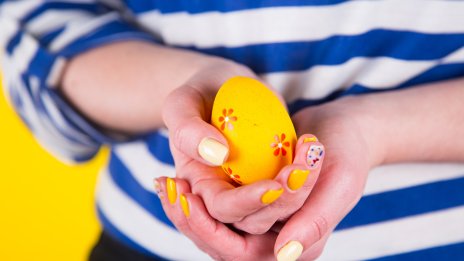 8 лесни идеи за великденски маникюр