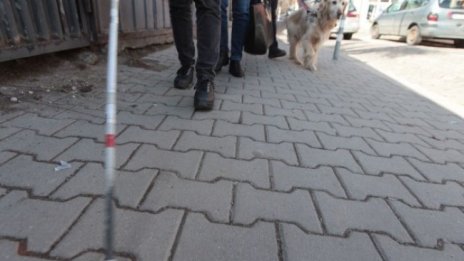 Незрящо момче си намери дом с помощта на социалните мрежи 