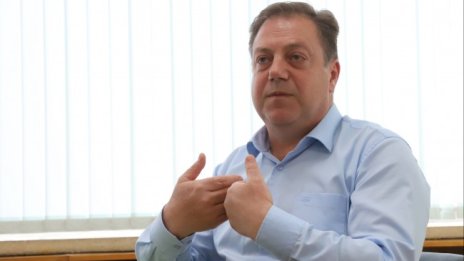 Д-р Маджаров: Има случаи на изхвърляне на една-две дози ваксини 