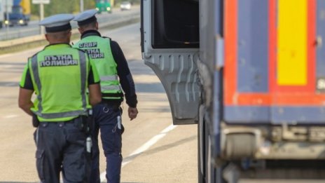 Пътна полиция с лятната акция "Ваканция "