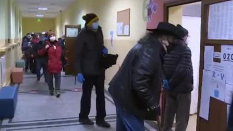 Общините искат пари от държавата, Борисов предупреди за проблеми с машините