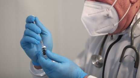 Преекспонирането на страничните ефекти на ваксините изплашило хората