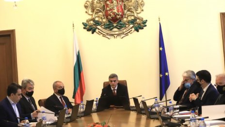 Без Ваксинационен щаб, но с Консултативен съвет по ваксини