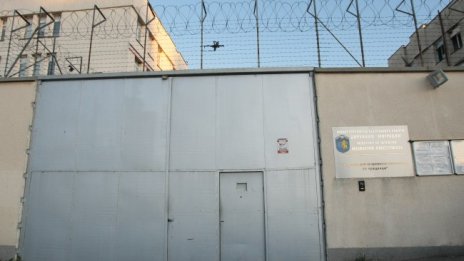 Безлов: Случващото се в Бусманци с бежанците е безобразие!