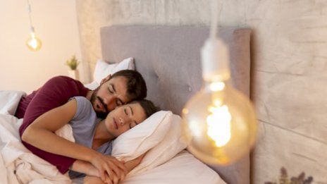 4 причини да си лягате по едно и също време с половинката 