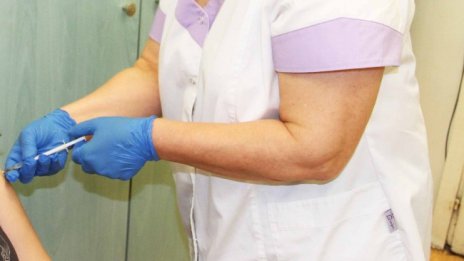 Русия с пореден черен рекорд на починали за денонощие