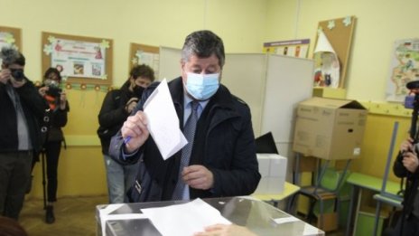 ДБ иска диалог, ще реши кого да подкрепи след свикването на НС 