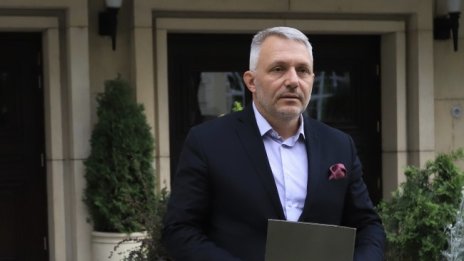 Хаджигенов иска Рашков и Стоилов в Народното събрание още на 21 юли