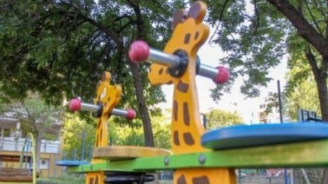 Дадоха 23 000 евро на майка в Германия, яслата била далеч от дома й