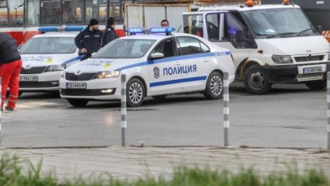 Три коли се гониха и блъскаха на "Цариградско шосе" 