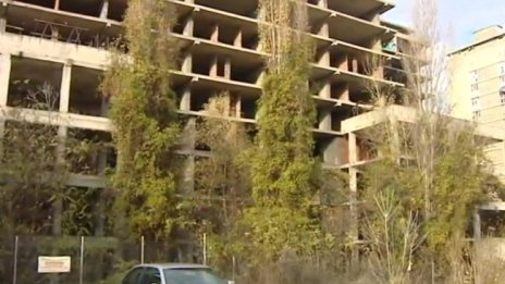 Окончателно: Няма да се строи детска болница върху недовършения строеж