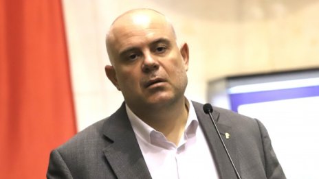 ДБ предлага депутатите да изслушат Иван Гешев