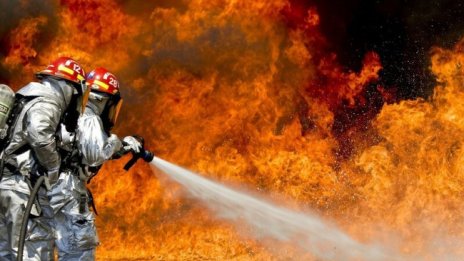  Десетки пожари върлуват в Гърция