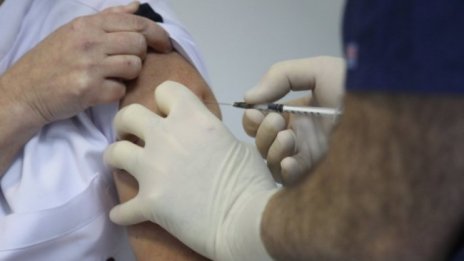 984 573 души са със завършен ваксинационен цикъл