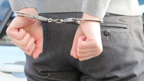 10-ина мигранти задържани при акция в София