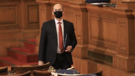 Румен Йончев:  "Има такъв народ" постоянно ни водят към Конституцията