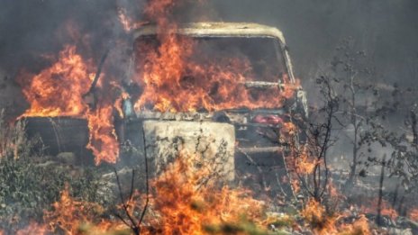 Труден ден за пожарникарите &ndash; силен вятър и високи температури