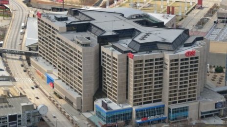 CNN уволни трима служители, отишли на работа неваксинирани