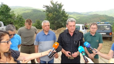 Български пожарникари спасили две села в РС Македония