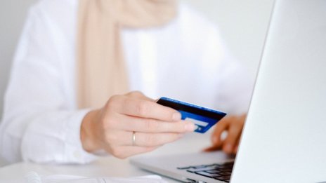До 30 000 лв глоба за онлайн търговци с фалшиви отзиви от клиенти