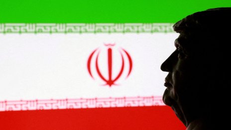 Иран: Петролната инфраструктура на Харг е запазена