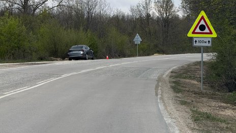 Едно и също, на един и същ път: ТИР помете кола край Телиш, има загинал