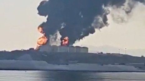 Петролът отново поскъпна над 100 долара