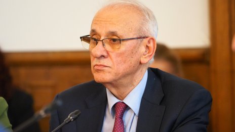 Силви Кирилов прие оставката на Обществения съвет за изграждане на Национална детска болница