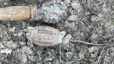Военен екип унищожи два невзривени боеприпаса в Ловеч