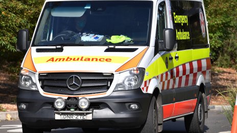  Един мъртъв и двама тежко ранени при нападение с нож в Сидни