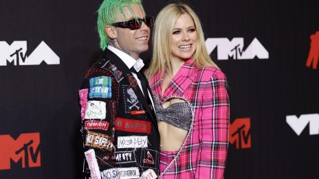 Певецът Мод Сън описа раздялата си с Аврил Лавин като брутална