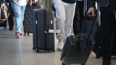 Близо 50 български туристи останаха без багаж след чартър до Шарм ел-Шейх