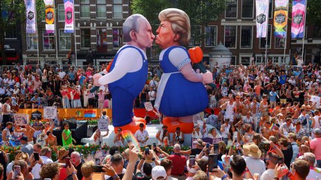 WorldPride се проведе в Амстердам под сянката на нападението в Берлин СНИМКИ/ВИДЕО
