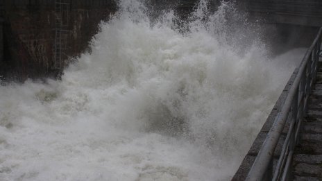 Голяма част от язовирите разполагат със свободни обеми